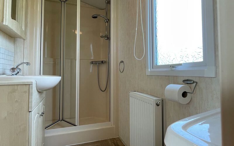 2 Bed Caravan Slaley: 8 Sycamore Way has a fully equipped shower room with toilet